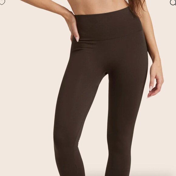 SET ACTIVE SCULPTFLEX® POWER HIGH-RISE LEGGINGS - Size XL in Espresso - Picture 2 of 7